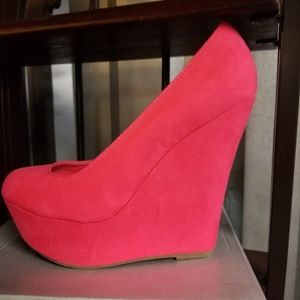 Brand new pink wedges